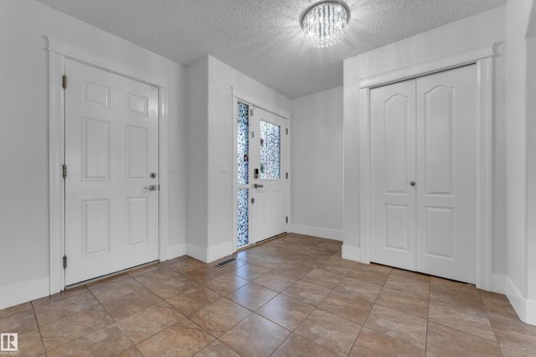 3003 25 Av Nw, Edmonton, AB, photo 3