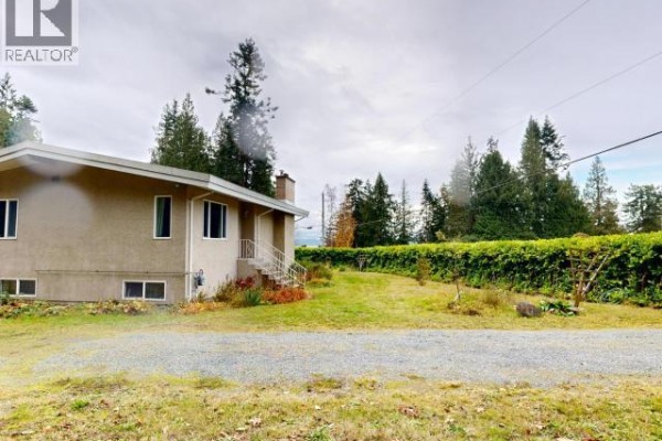 Living room - 3004 Pebble Beach Road, Powell River, BC V8A0R5 Photo 2