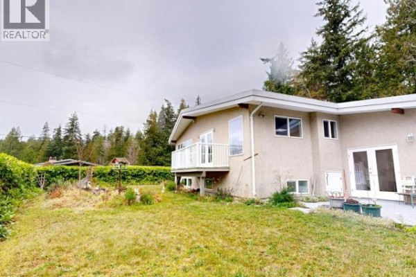 Kitchen - 3004 Pebble Beach Road, Powell River, BC V8A0R5 Photo 4