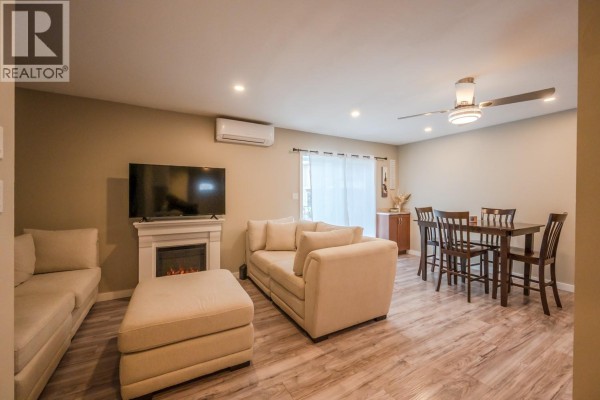 Living room - 3004 South Main Street Unit# 114, Penticton, BC V2A5J6 Photo 3