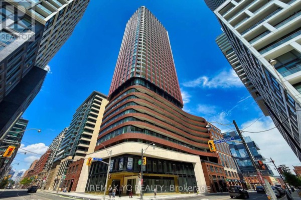 3005 - 180 Front Street E, Toronto