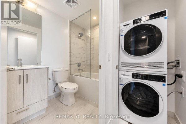 Primary Bedroom - 3005 - 180 Front Street E, Toronto, ON M5A0K9 Photo 4