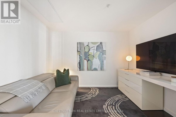 3006 - 180 University Avenue, Toronto, ON M5H0A2 Photo 4