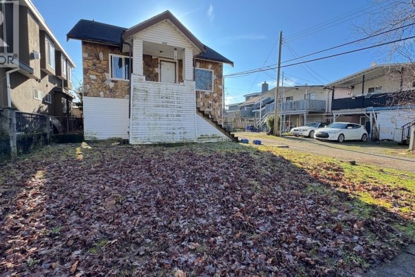 3006 E 25th Avenue, Vancouver, BC V5R1J4 Photo 5