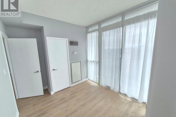 Primary Bedroom - 3007 - 126 Simcoe Street, Toronto, ON M5H4E6 Photo 4