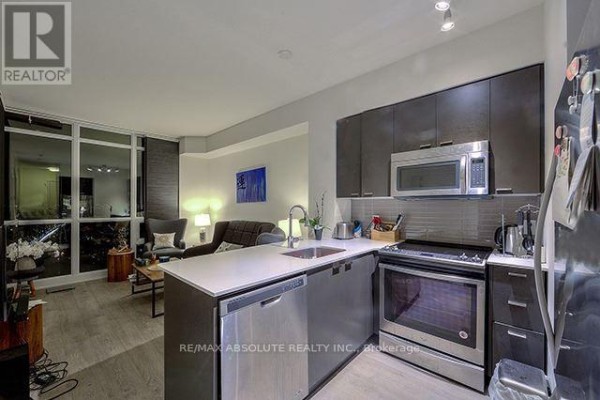 3007 - 30 Roehampton Avenue, Toronto, ON M4P0B9 Photo 4