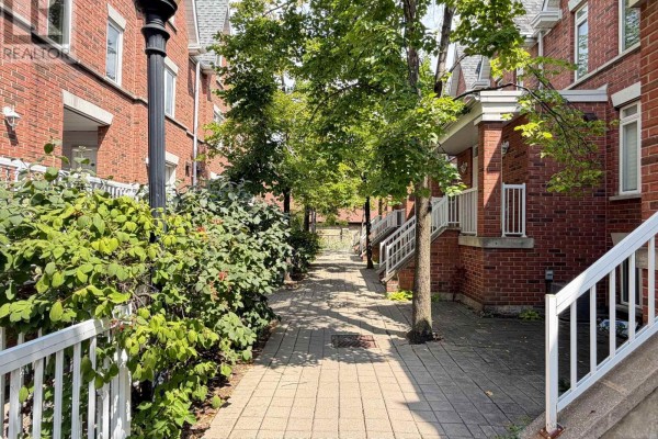 3009 - 12 Sudbury Street S, Toronto, ON M6J3W7 Photo 2