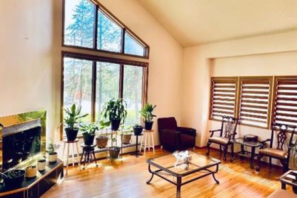 Family room - 301, 13379 Twp Rd 670 ( 101 John's Drive) Township, Lac La Biche, AB T0A2C1 Photo 5