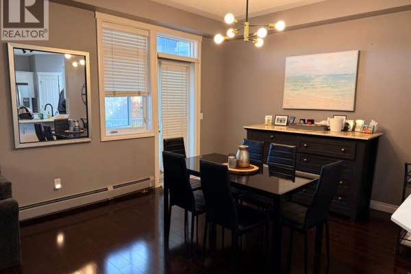 301, 2411 Erlton Road Sw, Calgary, AB, photo 3
