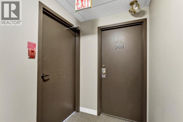 Bedroom - 301, 2987 Dunmore Road Se, Medicine Hat, AB T1B1E1 Photo 4