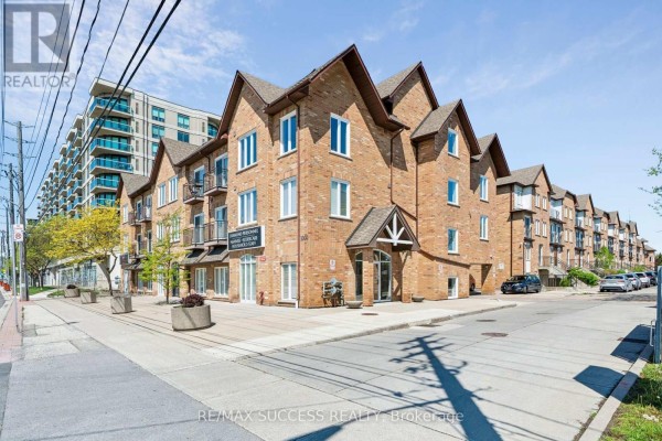 301 - 1000 Sheppard Avenue W, Toronto, ON, photo 2