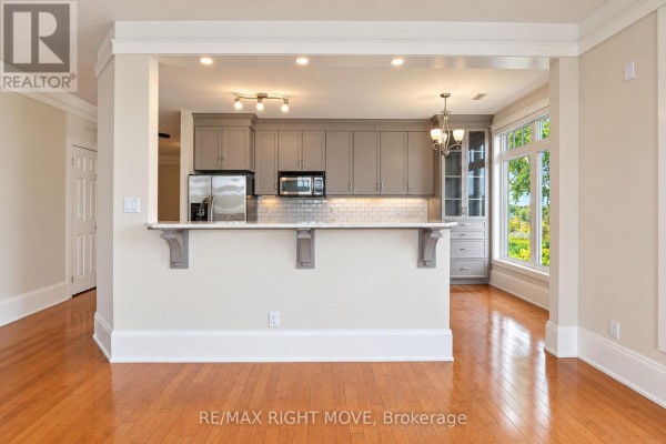 Kitchen - 301 - 140 Cedar Island Road, Orillia, ON L3V1T1 Photo 2