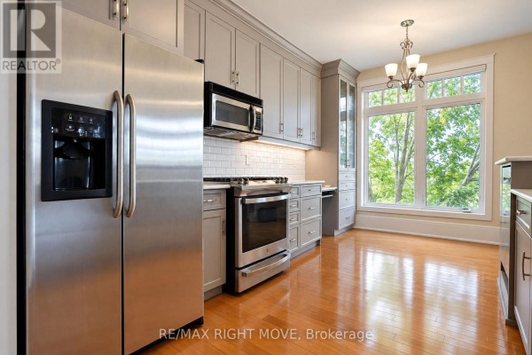 Bathroom - 301 - 140 Cedar Island Road, Orillia, ON L3V1T1 Photo 5