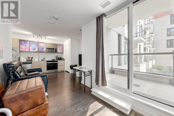 Bedroom 2 - 301 - 3100 Keele Street, Toronto, ON M3M0E1 Photo 5