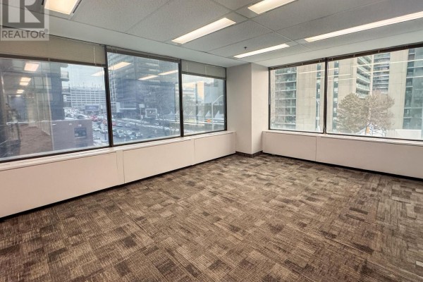 301 - 45 Sheppard Avenue E, Toronto, ON M2N5N1 Photo 2