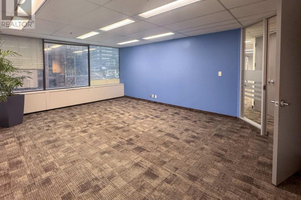 301 - 45 Sheppard Avenue E, Toronto, ON M2N5N1 Photo 3