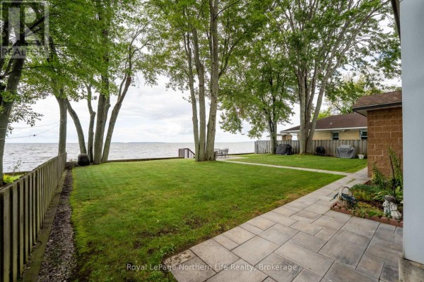 Primary Bedroom - 301 - 469 Lakeshore Drive, North Bay, ON P1A2E2 Photo 4