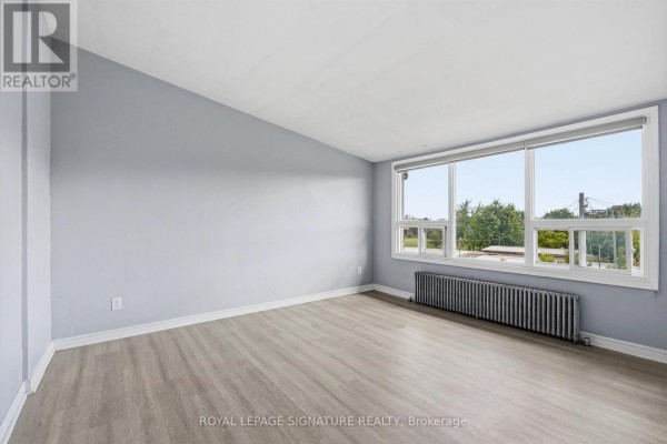 301 - 49 Cuffley Crescent S, Toronto, ON M3K1X4 Photo 4
