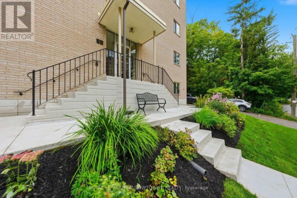 301 - 49 Park Avenue, Halton Hills, ON, photo 3