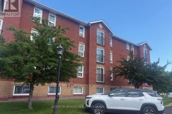 301 - 550 Talbot Place, Gananoque, ON, photo 3