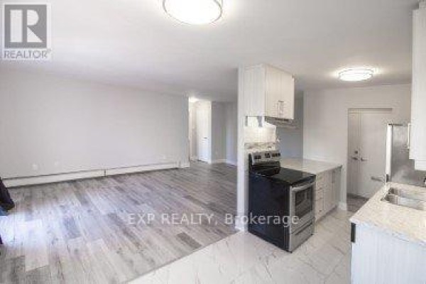 Living room - 301 - 579 Clare Avenue, Welland, ON L3C3B7 Photo 4