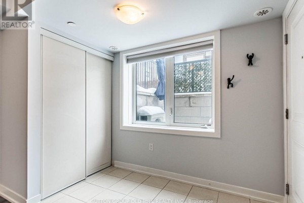 301 - 6 Drummond Street, Toronto, ON M8V1Y8 Photo 4