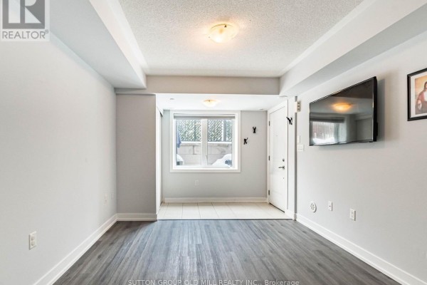 301 - 6 Drummond Street, Toronto, ON M8V1Y8 Photo 5