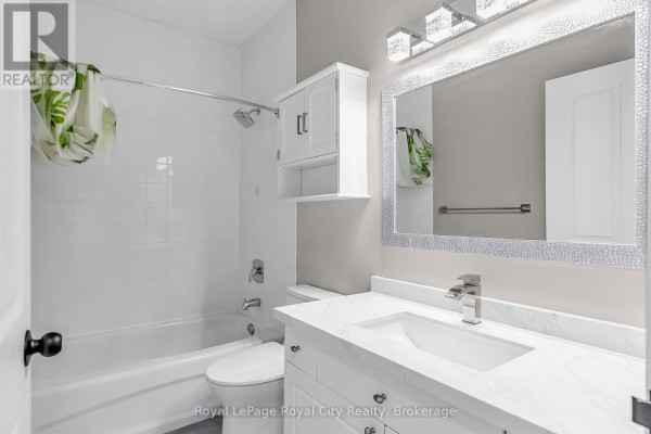 Bedroom - 301 - 60 Wyndham Street S, Guelph, ON N1E7H7 Photo 5