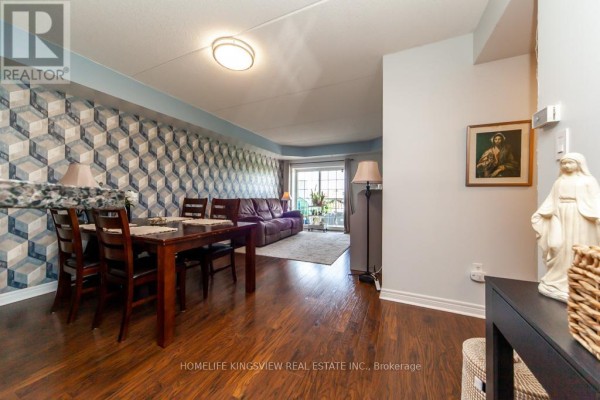 Primary Bedroom - 301 - 7428 Markham Road, Markham, ON L3S4V6 Photo 4