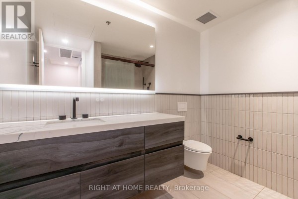 Kitchen - 301 - 778 Queen Street E, Toronto, ON M4M1H4 Photo 5