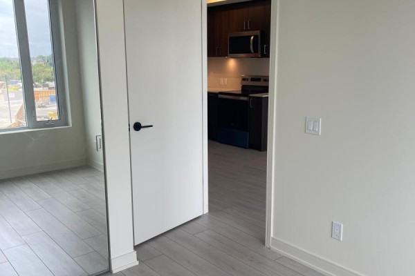 301 - 8010 Derry Road, Milton, ON L9T3L3 Photo 5