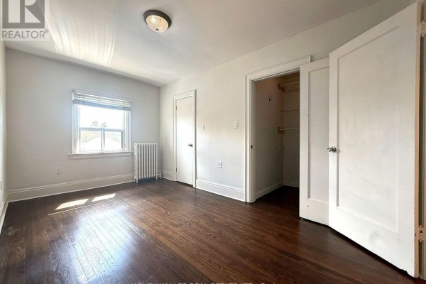 Bedroom - 301 - 858 Davenport Road, Toronto, ON M6G2B6 Photo 4