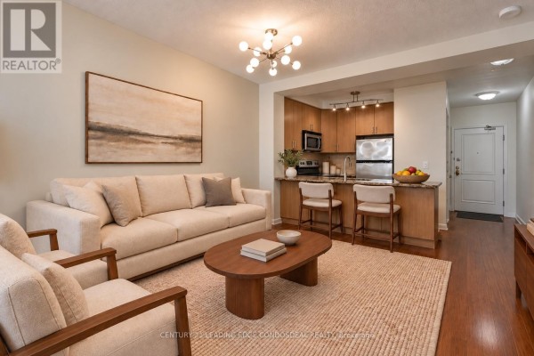 301 - 9235 Jane Street, Vaughan, ON L6A0J8 Photo 2
