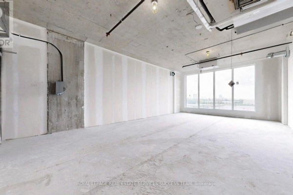 301 - 998 Martin Grove Road, Toronto, ON, photo 2
