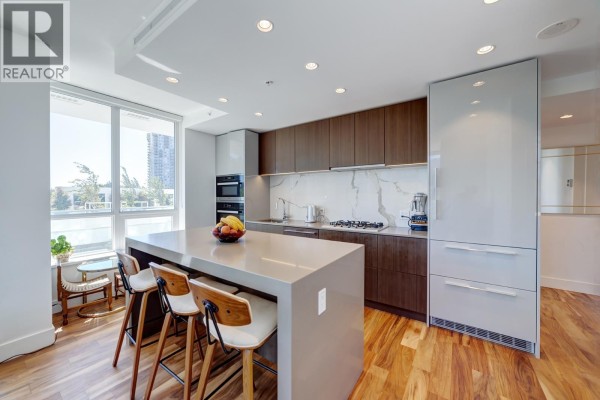 301 1675 Lions Gate Lane, North Vancouver, BC V7P3B4 Photo 4