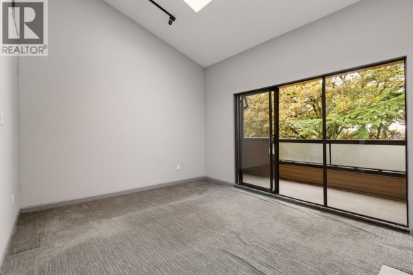 301 1930 W 3rd Avenue, Vancouver, BC V6J1L1 Photo 2