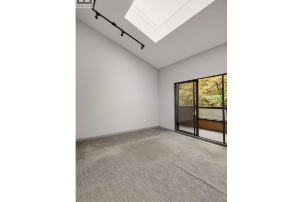 301 1930 W 3rd Avenue, Vancouver, BC V6J1L1 Photo 4