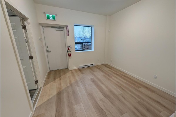301 19837 Telegraph Trail, Langley, BC V1M3E6 Photo 4