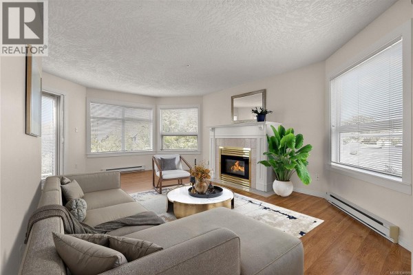 301 2440 Oakville Ave, Sidney, BC, photo 3