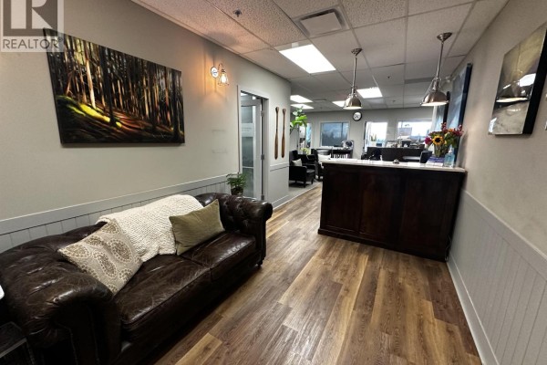 301 2609 Westview Drive, North Vancouver, BC, photo 3