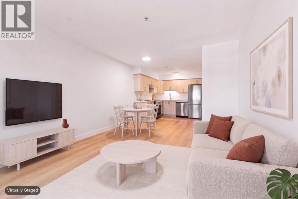 301 2928 Commercial Drive, Vancouver, BC V5N4C9 Photo 3