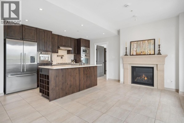 301 4721 Hastings Street, Burnaby, BC V5C2K8 Photo 3