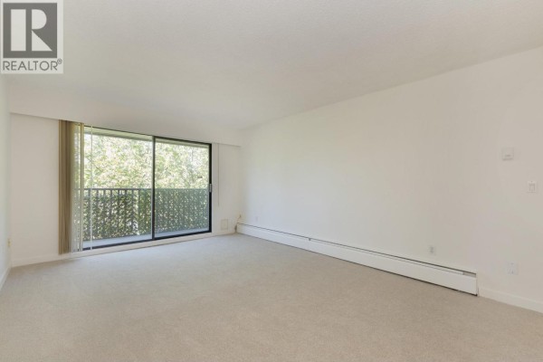 301 535 Blue Mountain Street, Coquitlam, BC V3J4R2 Photo 4