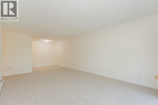 301 535 Blue Mountain Street, Coquitlam, BC V3J4R2 Photo 5