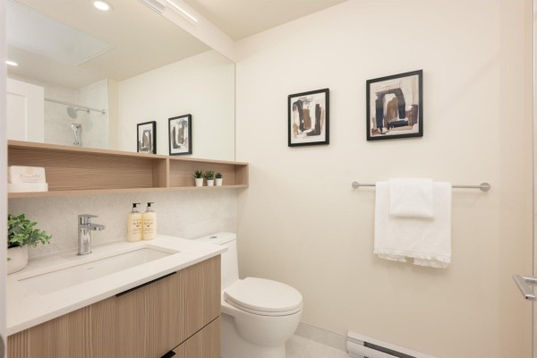 301 5398 207 Street, Surrey, BC, photo 2