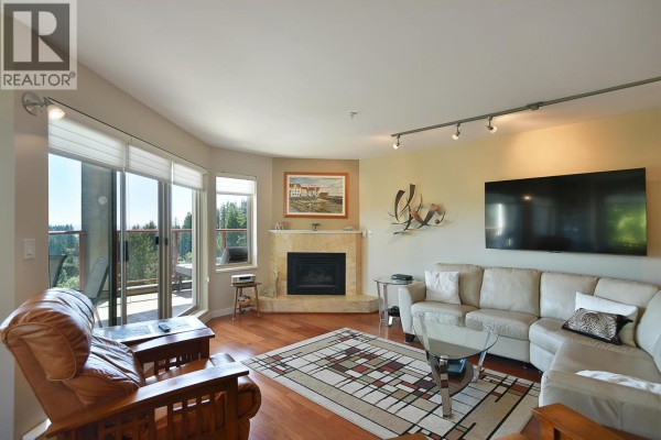 301 5780 Trail Avenue, Sechelt, BC, photo 2