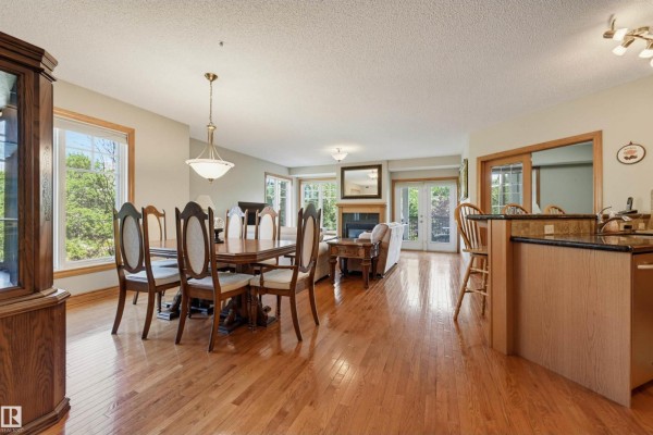 Dining room - #301 9819 96a St Nw, Edmonton, AB T6A4A2 Photo 2