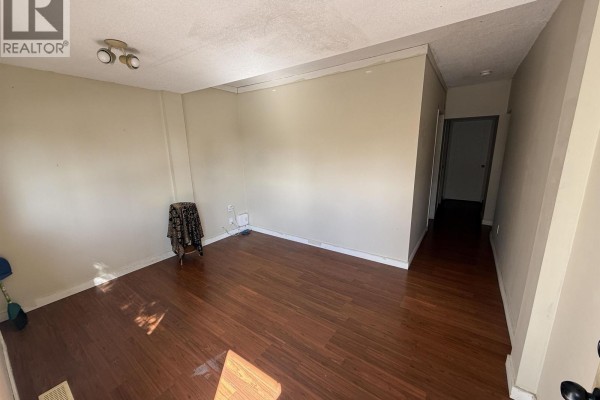 301 E 41st Avenue, Vancouver, BC, photo 3