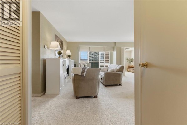 3pc Bathroom - 301 Frances Avenue Unit# 507, Stoney Creek, ON L8E3W6 Photo 4