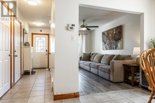 Kitchen - 301 Norman Street, Stratford, ON N5A7Y3 Photo 5